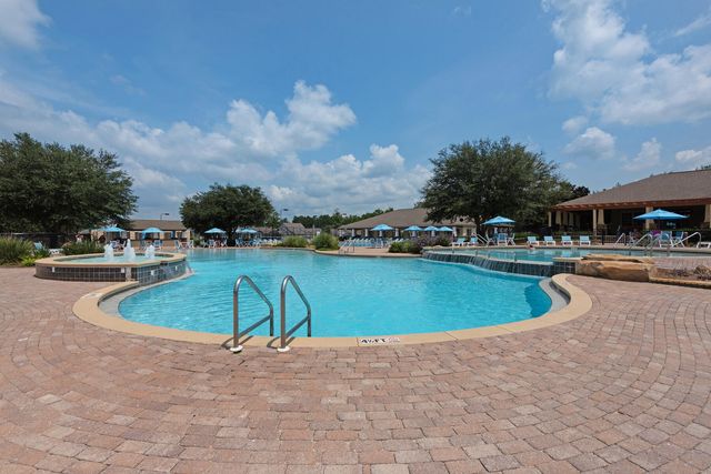 133 E Sky Way, Freeport, FL 32439