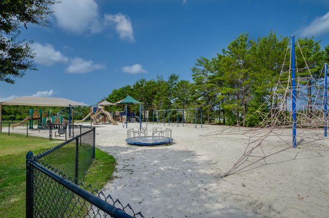 133 E Sky Way, Freeport, FL 32439