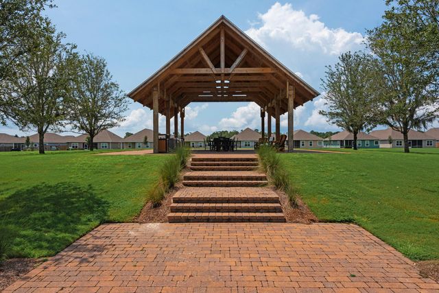 133 E Sky Way, Freeport, FL 32439