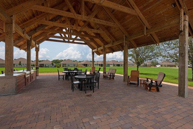 133 E Sky Way, Freeport, FL 32439