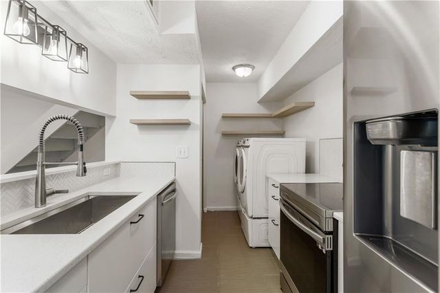 1358 Surrey SW Lane, Marietta, GA 30008