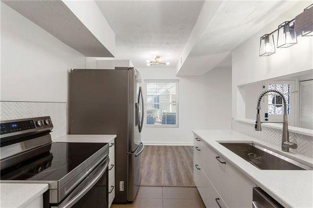 1358 Surrey SW Lane, Marietta, GA 30008