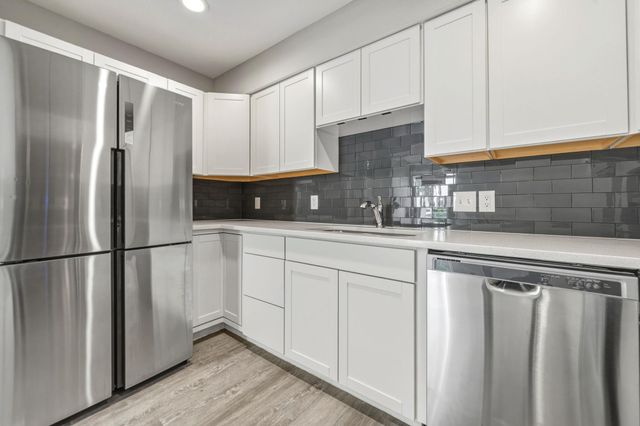 935 La Posada DR 144, Austin, TX 78752