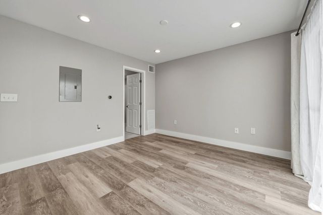 935 La Posada DR 144, Austin, TX 78752