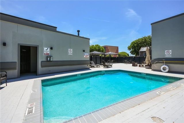 935 La Posada DR 144, Austin, TX 78752
