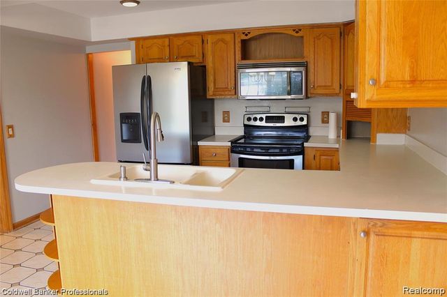44227 Brandywyne Road, Canton, MI 48187