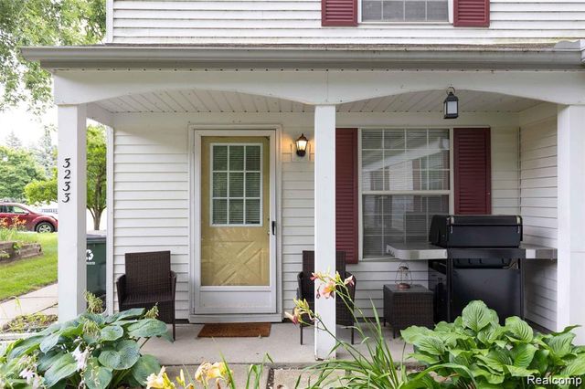 3233 Northfield Court, Lake Orion, MI 48360