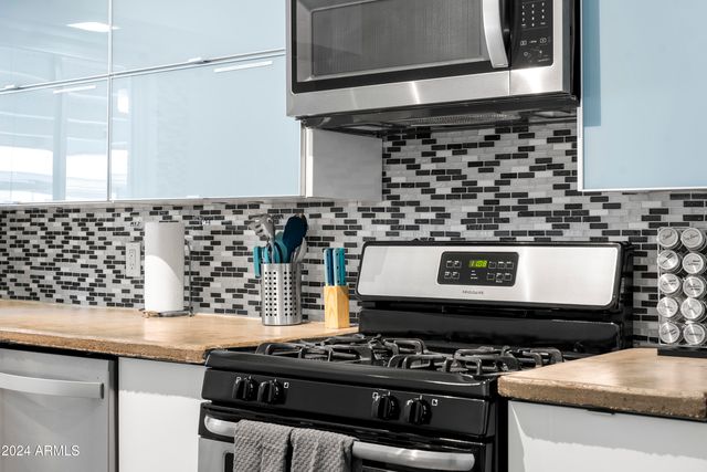 6834 E 4TH Street 7, Scottsdale, AZ 85251