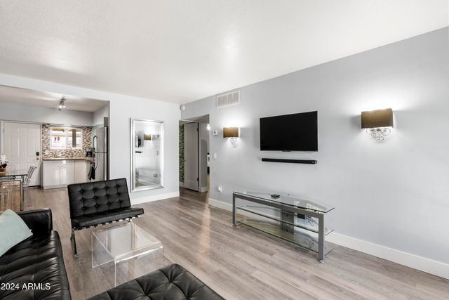 6834 E 4TH Street 7, Scottsdale, AZ 85251