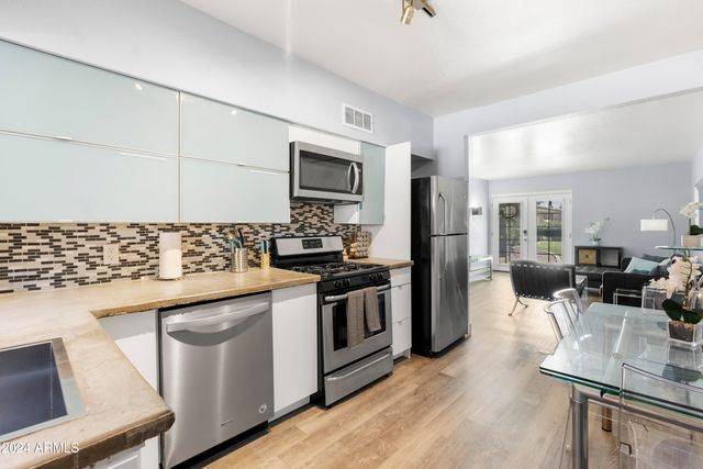 6834 E 4TH Street 7, Scottsdale, AZ 85251