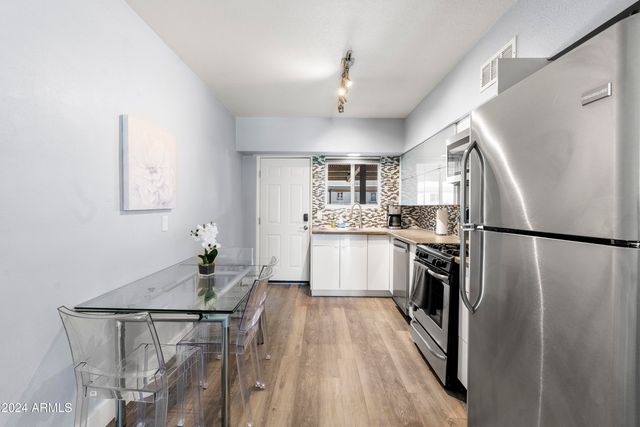 6834 E 4TH Street 7, Scottsdale, AZ 85251