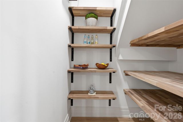 1417 S Wendover Road, Charlotte, NC 28211