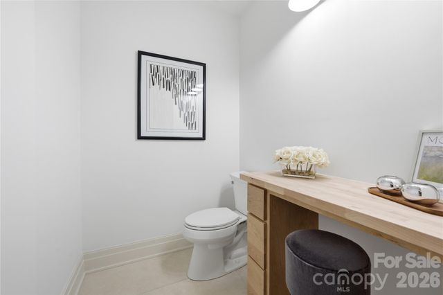 1417 S Wendover Road, Charlotte, NC 28211