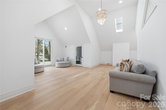 1417 S Wendover Road, Charlotte, NC 28211