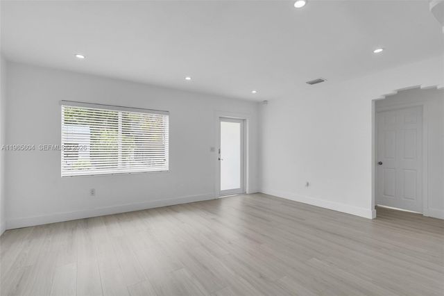 2 Farrey Ln 0, Miami Beach, FL 33139