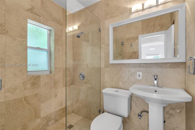 2 Farrey Ln 0, Miami Beach, FL 33139