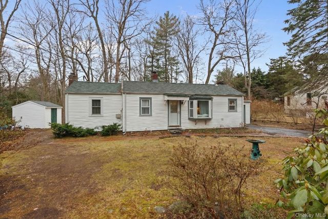 33 Oleander Drive, Northport, NY 11768