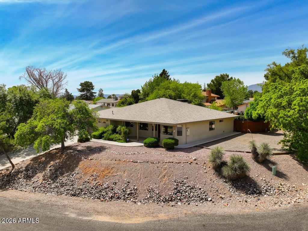 Image 2 of property listing at 4657 E BROKEN SADDLE Drive, Cottonwood, AZ 86326