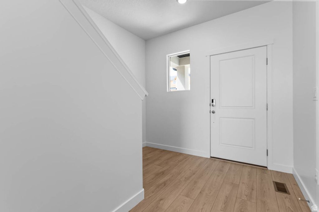 646 E LEVENGROVE DR #251, Lehi, UT 84048 — photo 2
