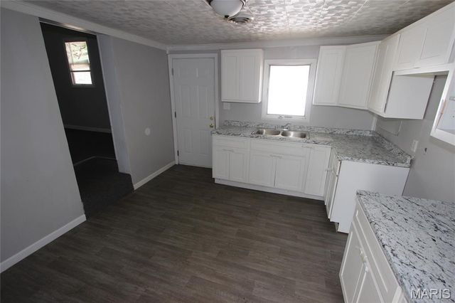 1405 E Chestnut Street, Desloge, MO 63601