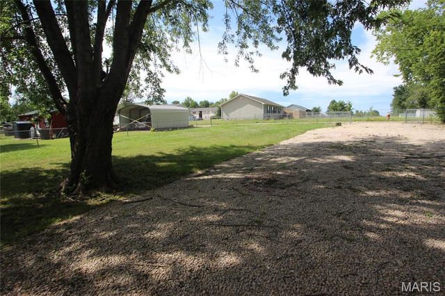 1405 E Chestnut Street, Desloge, MO 63601