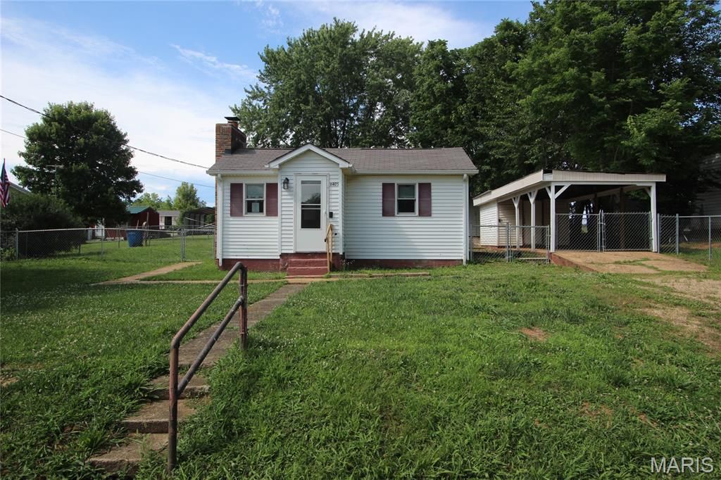 1405 E Chestnut Street, Desloge, MO 63601