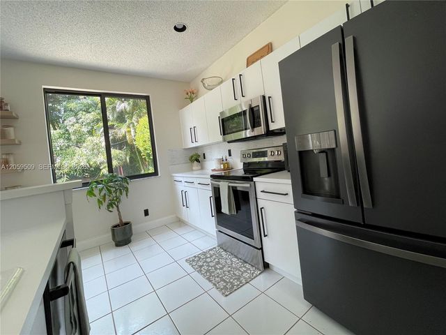 1456 Sabal Trail, Weston, FL 33327