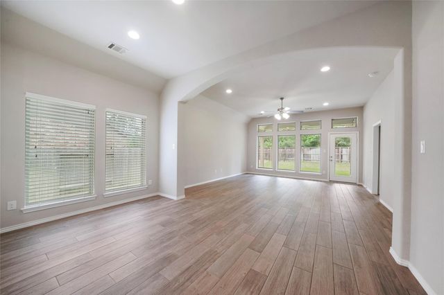 132 Fox Trail Road, Montgomery, TX 77316