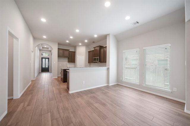 132 Fox Trail Road, Montgomery, TX 77316