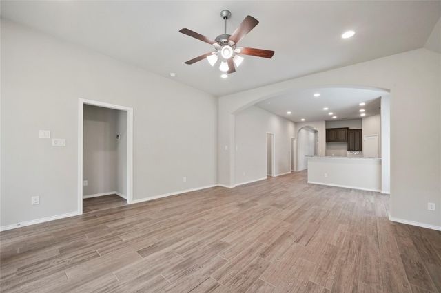 132 Fox Trail Road, Montgomery, TX 77316