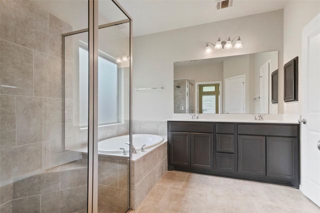 132 Fox Trail Road, Montgomery, TX 77316