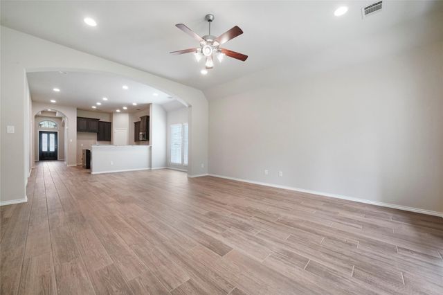 132 Fox Trail Road, Montgomery, TX 77316