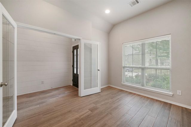 132 Fox Trail Road, Montgomery, TX 77316