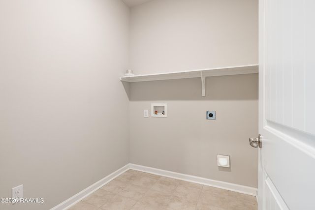 102 Deer Lake Lane, Lafayette, LA 70508