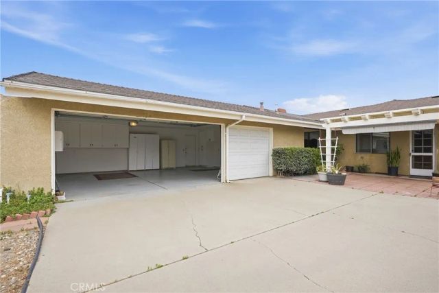 1985 Olive Drive, Santa Maria, CA 93454