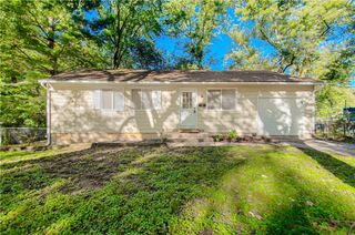 5112 S Cottage Avenue, Independence, MO 64055