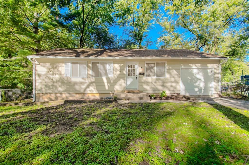 5112 S Cottage Avenue, Independence, MO 64055