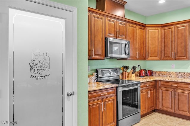 4615 East Saint Louis Avenue, Las Vegas, NV 89104