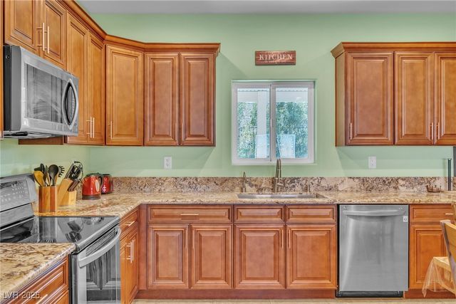 4615 East Saint Louis Avenue, Las Vegas, NV 89104