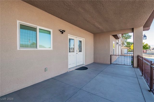 4615 East Saint Louis Avenue, Las Vegas, NV 89104