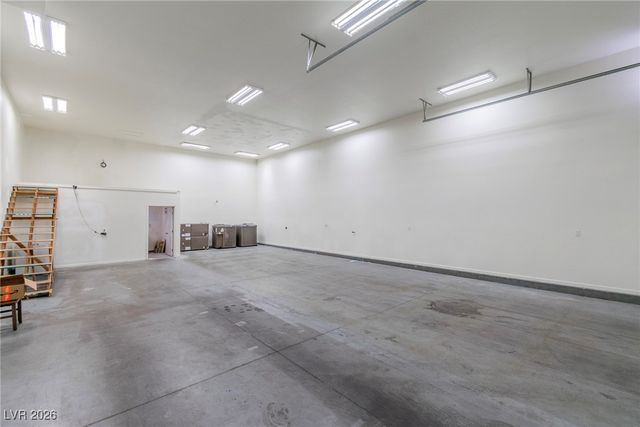 4615 East Saint Louis Avenue, Las Vegas, NV 89104