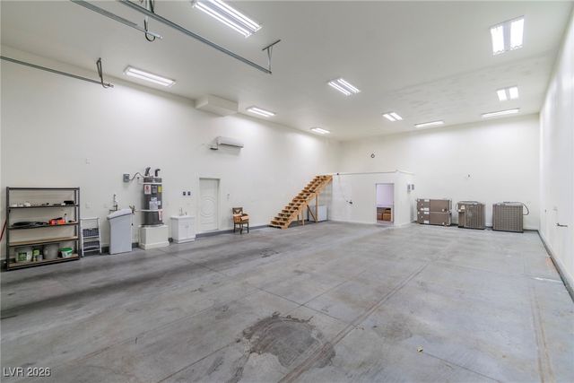 4615 East Saint Louis Avenue, Las Vegas, NV 89104