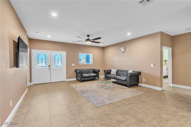 4615 East Saint Louis Avenue, Las Vegas, NV 89104