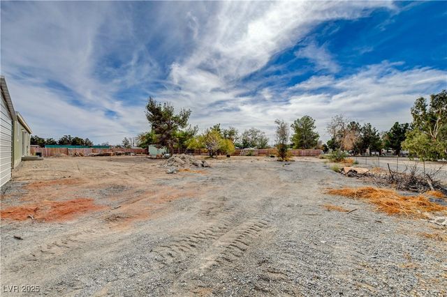 4161 East McGraw Road, Pahrump, NV 89061