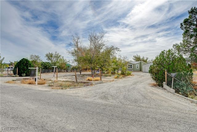 4161 East McGraw Road, Pahrump, NV 89061
