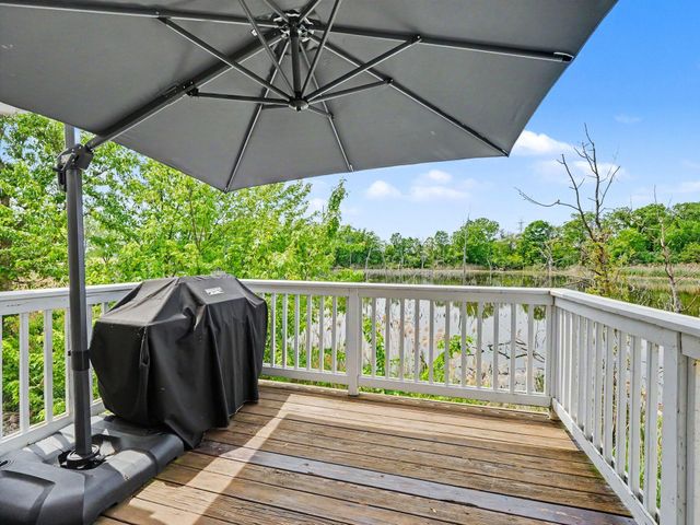 174 Burwyck Park Drive, Saline City, MI 48176