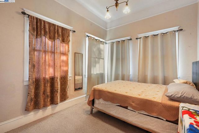 825 N SAN JOAQUIN STREET, Stockton, CA 95202