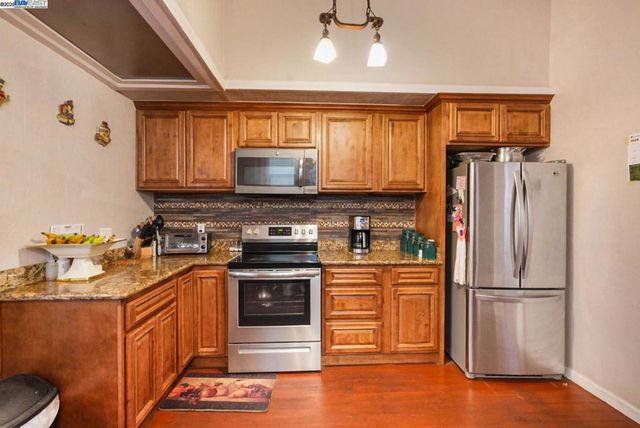 825 N SAN JOAQUIN STREET, Stockton, CA 95202