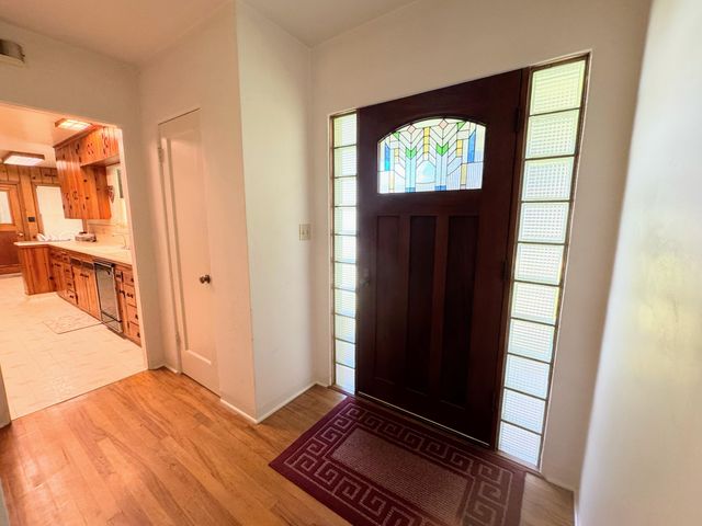 15061 Ave 288, Visalia, CA 93292