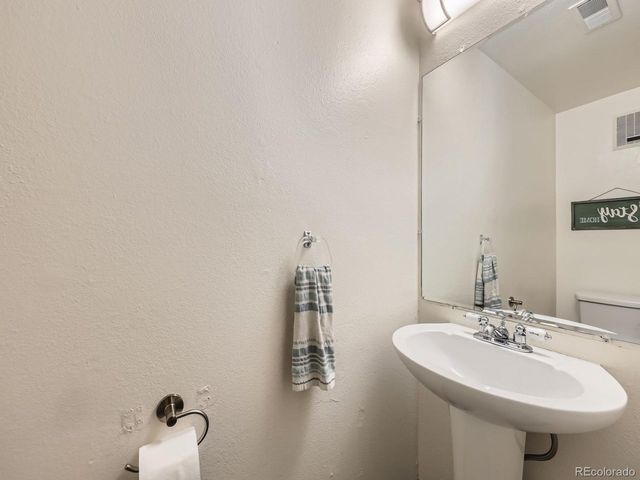 4904 E 125th Ave, Thornton, CO 80241